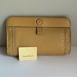 NWT COLE HAAN SMALL COSMETIC BAG VILLAGE UNIT BUTTER/BRONZE